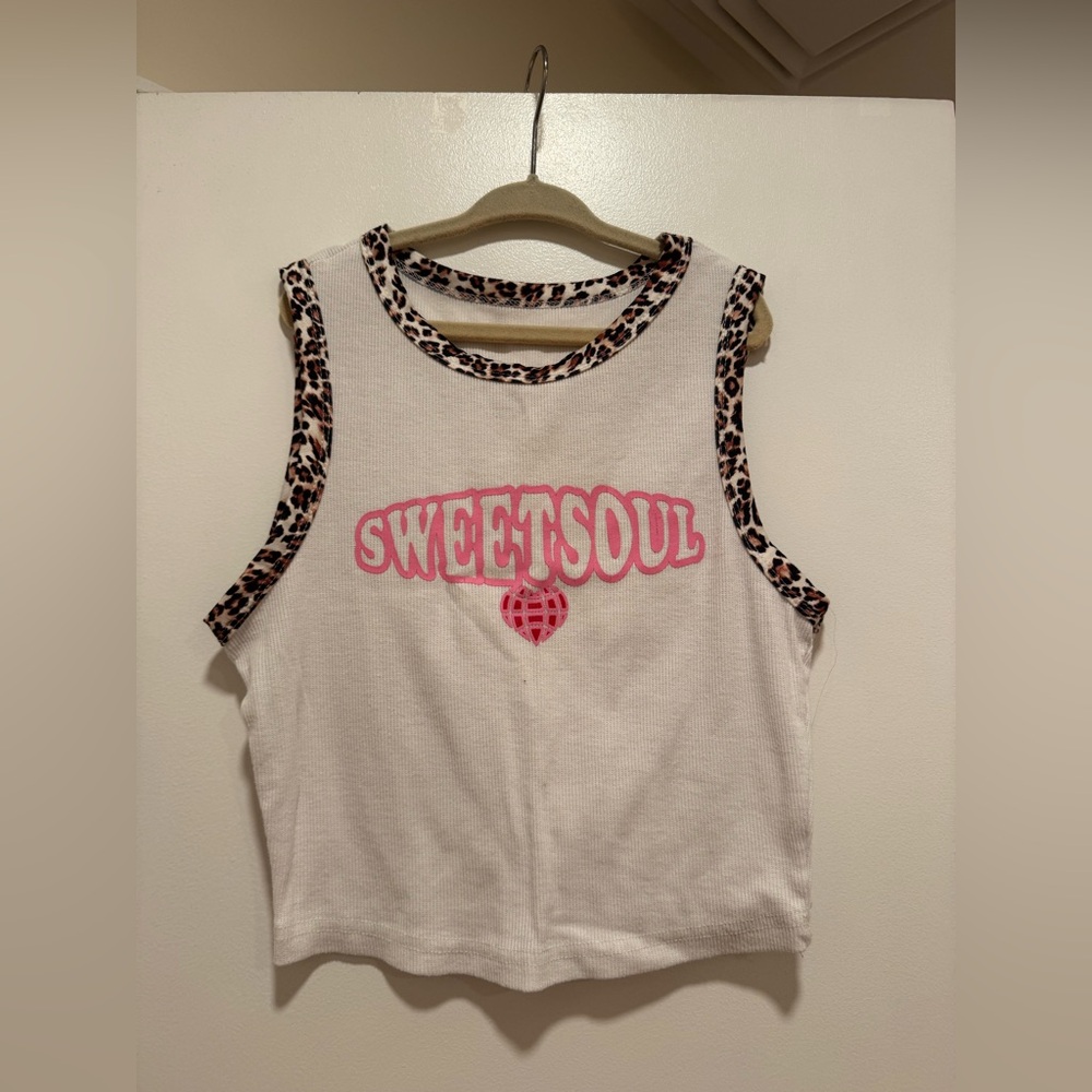 Cute cheetah detailing tank